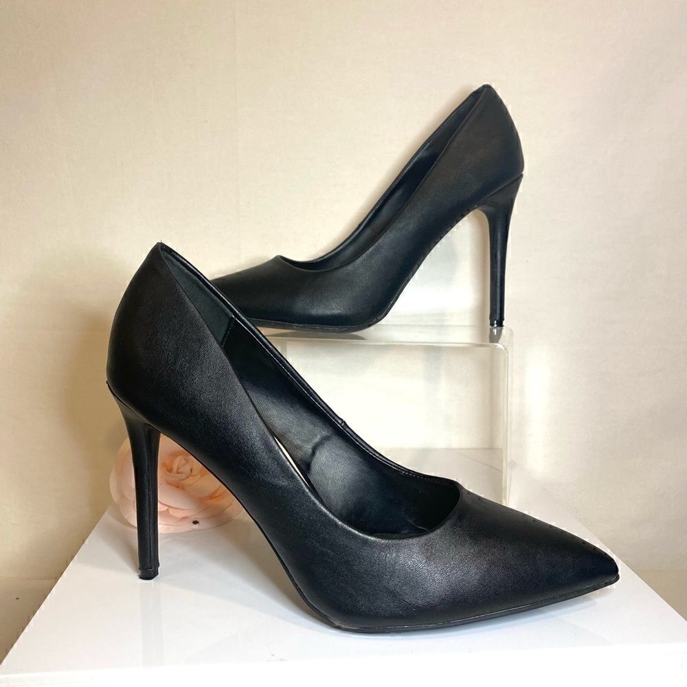 Anne Michelle Heels